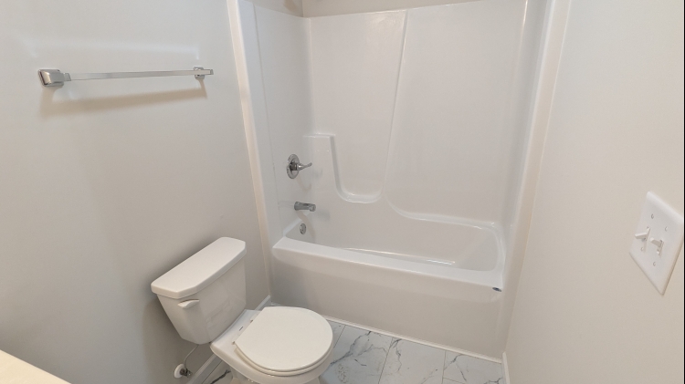 The Sierra IIs - Family Bath (UP)