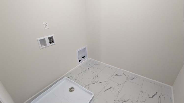 The Sierra IIs - Laundry Room (UP)